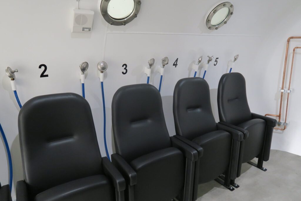 DiveLine medical. Baro chamber seating