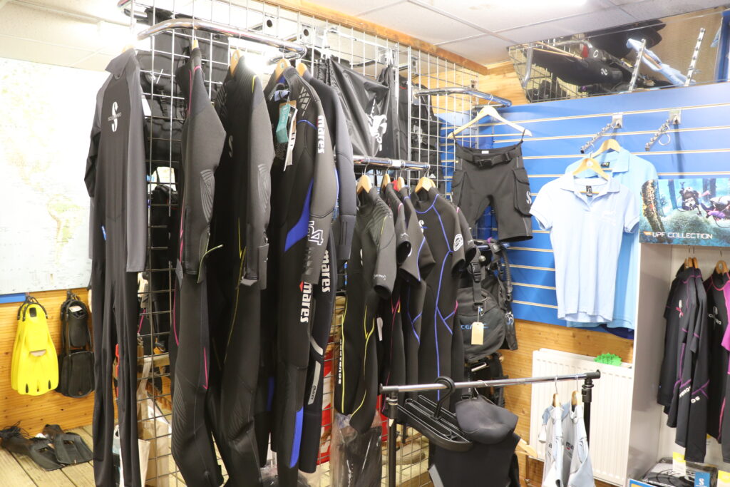 Diving Supplies in Ipswich. We suits , drysuits. Suffolk , UK